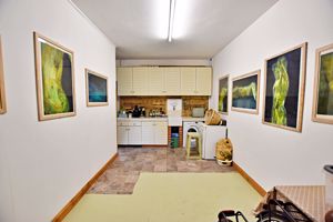 Photo 9- click for photo gallery